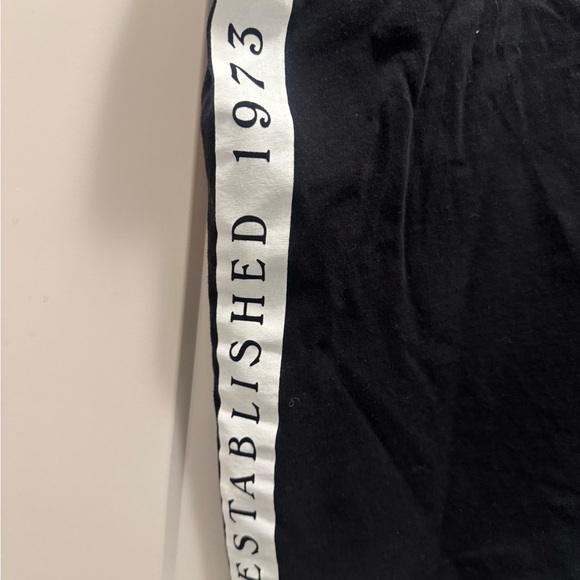 Timberland Black and Gold Jogger Set. Sweatshirt, Sweatpants and Tshirt. - Picture 9 of 13